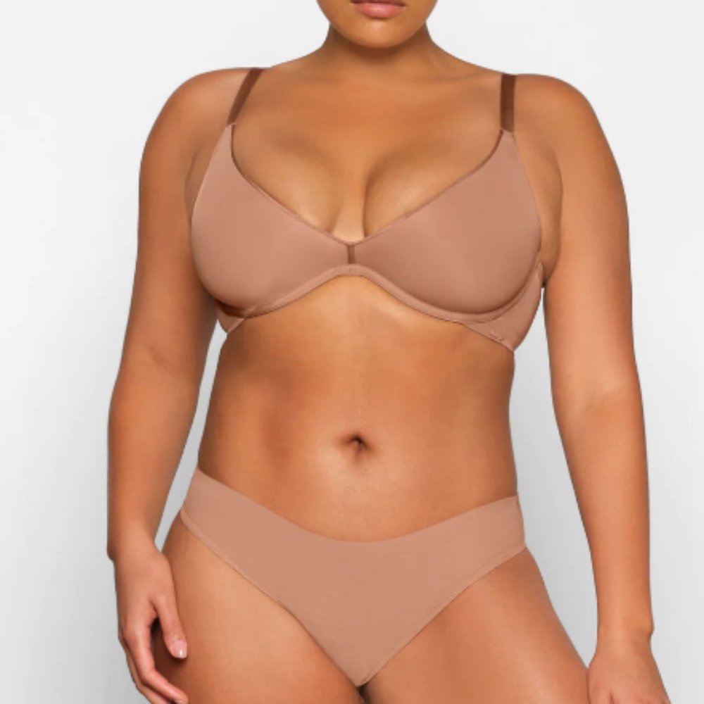 Skims weightless scoop bra 36DDD Sienna